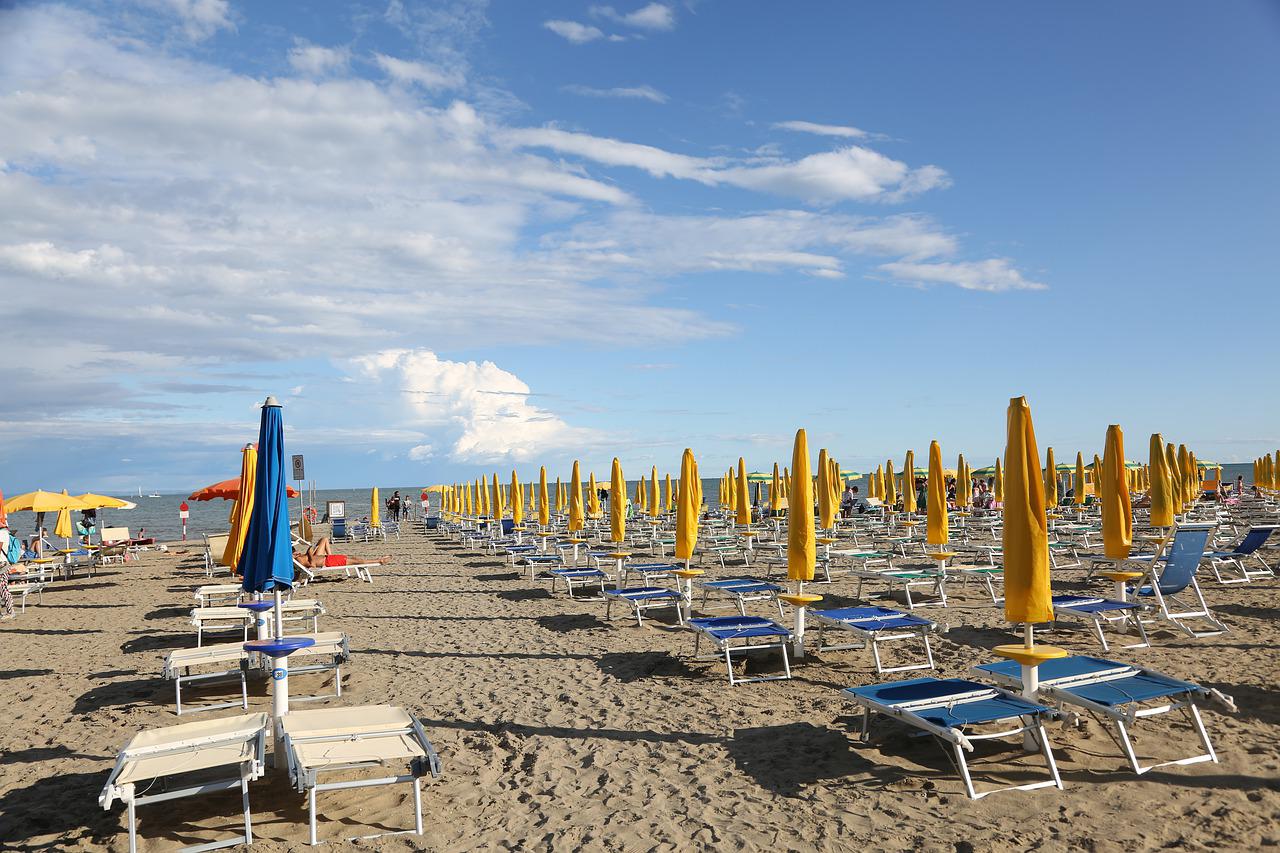 Costa con spiagge di sabbia a Lignano