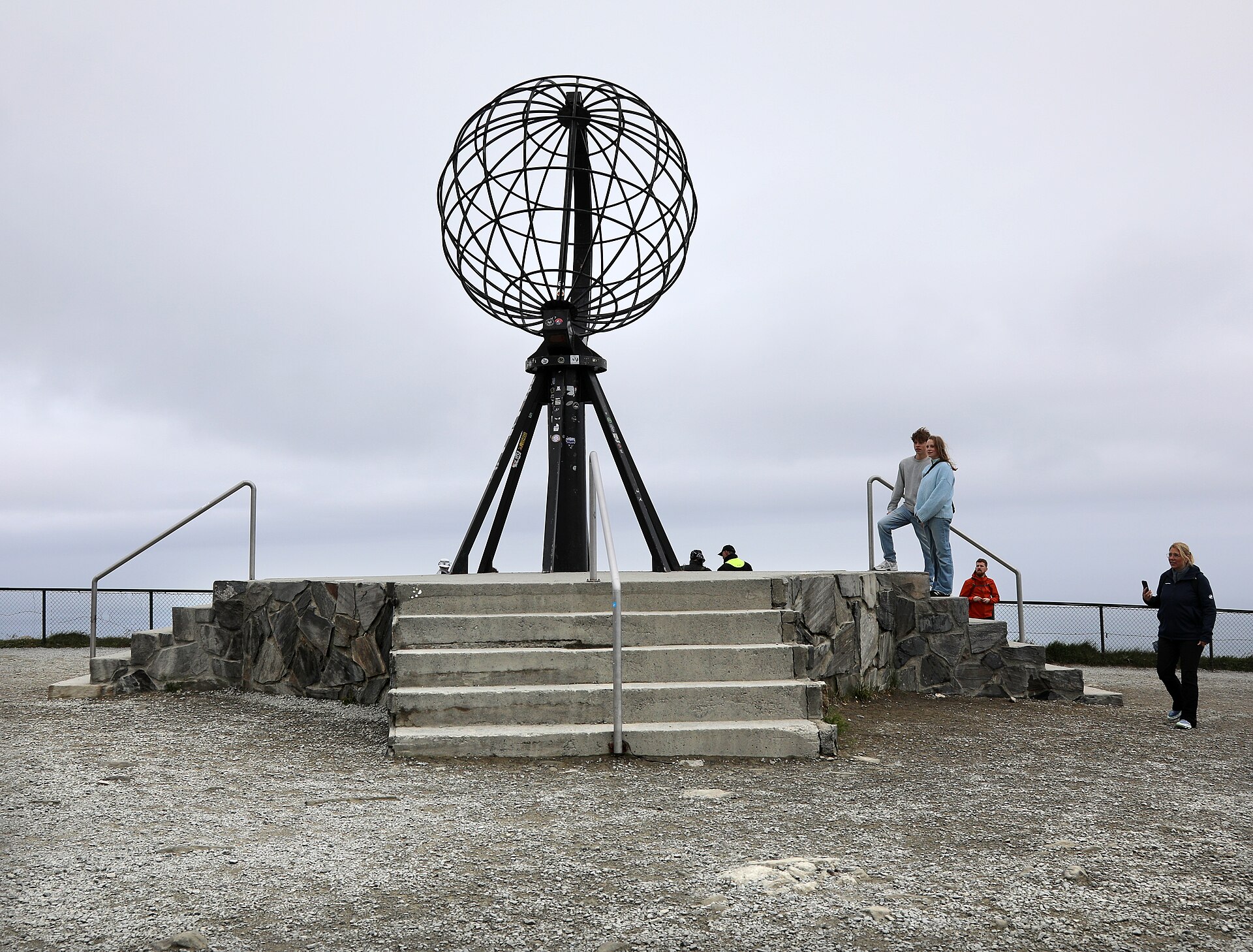 Il globo di Nordkapp, il celebre monumento al capo settentrionale della Norvegia.