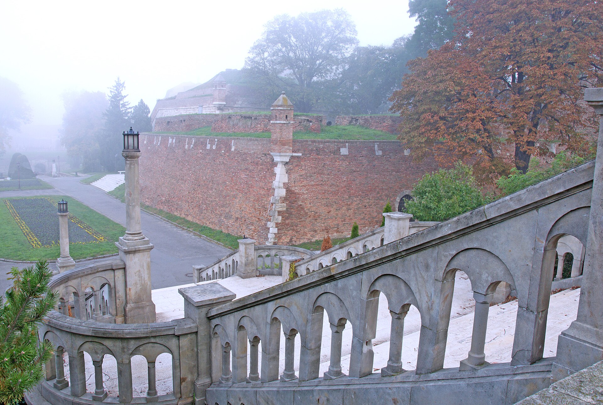 La Fortezza di Kalemegdan, il più celebre parco di Belgrado, sorge sulla confluenza tra il Danubio e la Sava.