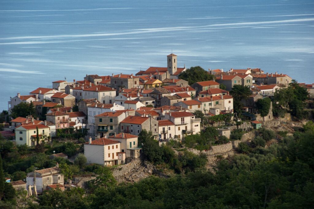 Il borgo di Caisole (Beli) nel nord dell'isola di Cres