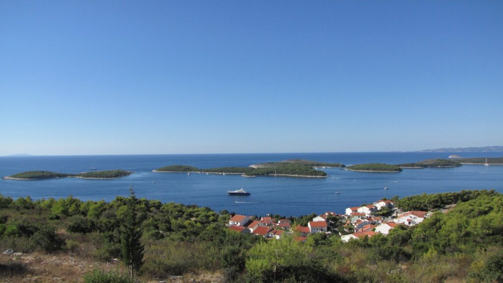 Le isole Pakleni (Spalmadori) davanti a Hvar città