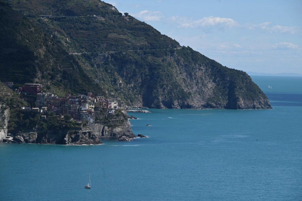 Le Cinque Terre a picco sul Mar Ligure